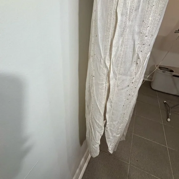 L space bathing suit cover-upon - Picture 7 of 10